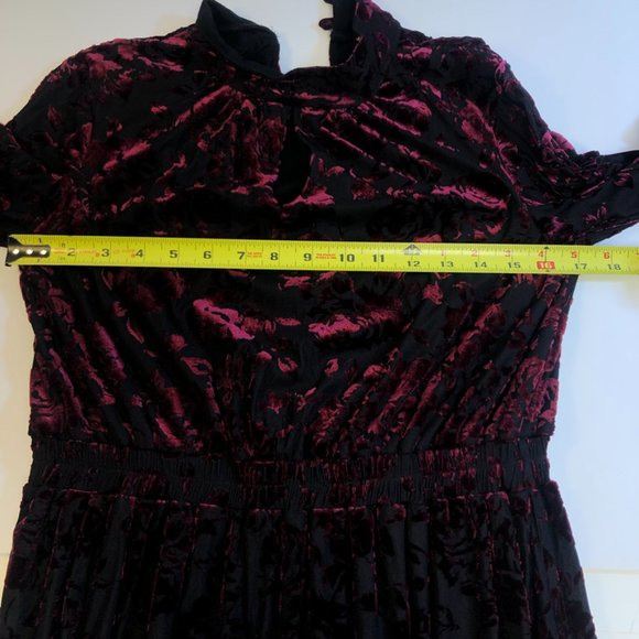 ModCloth Visionary Velvet Burnout Keyhole Dress Medium - Picture 15 of 16